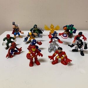 Marvel Hasbro 14 piece Figure Set LIKE NEW